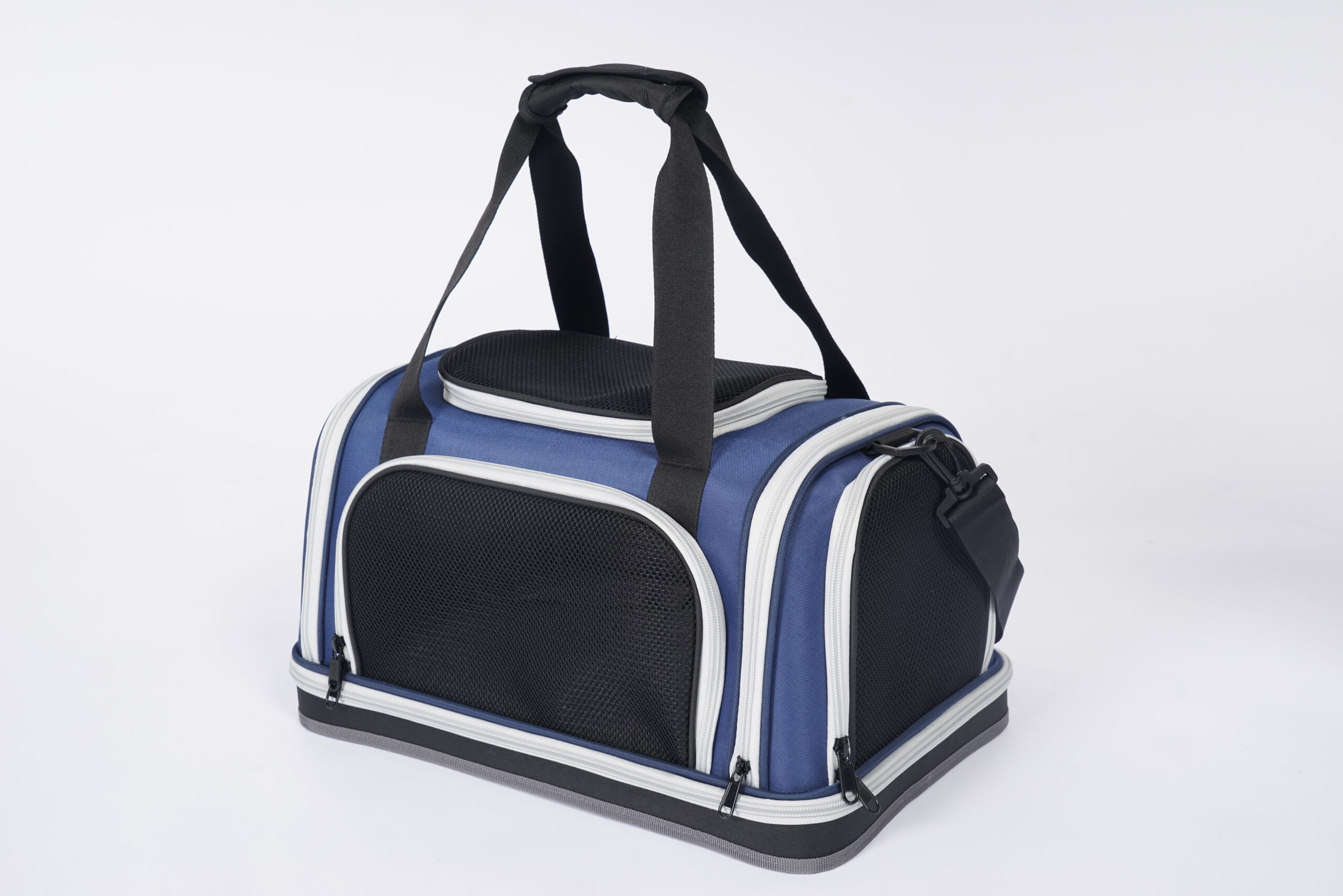 Kenzo Classic Duffel Cat Carrier - Image 4