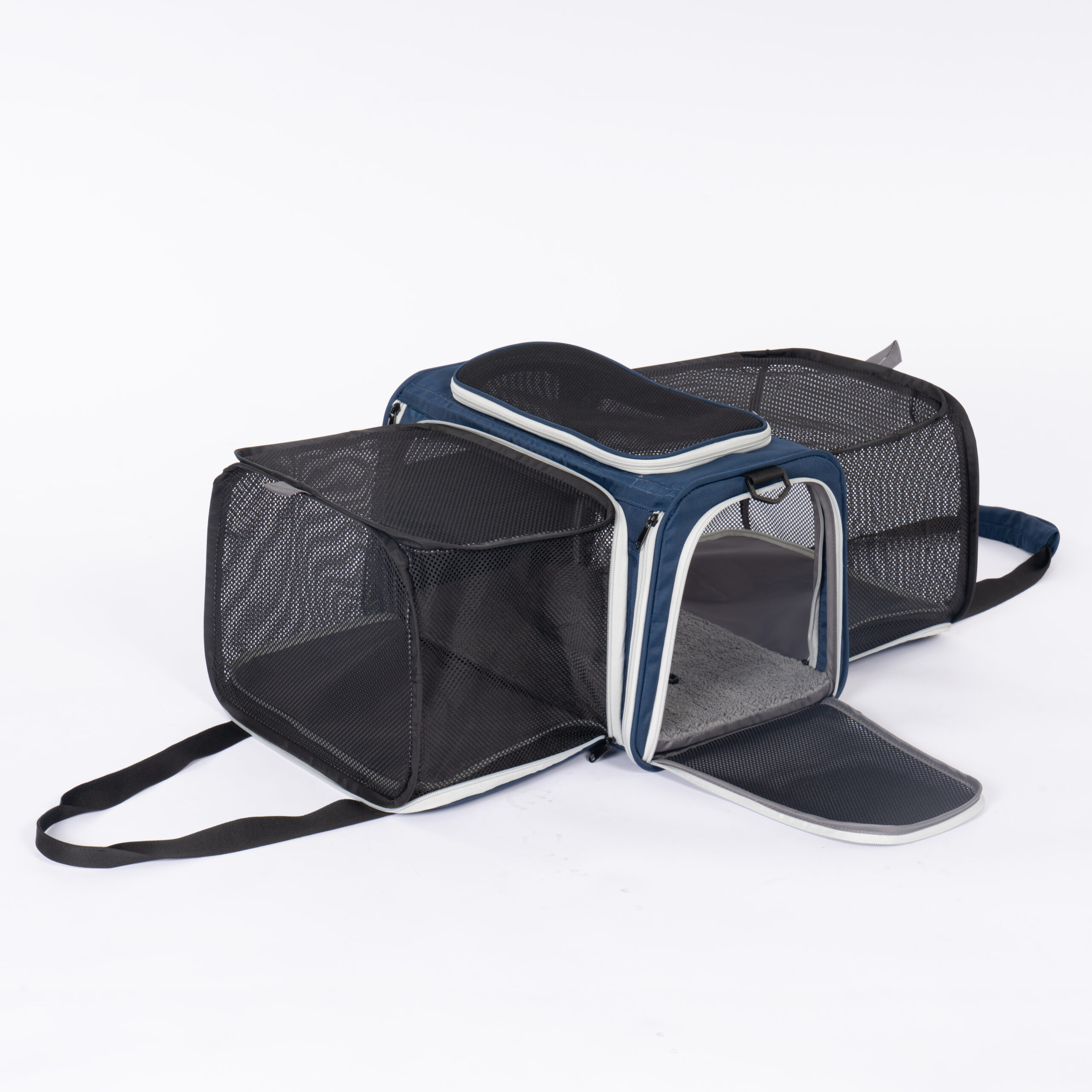 Kenzo Voyager Max Cat Carrier - Image 3